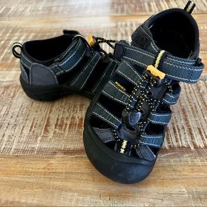 Keen Newport H2 Washable Sandals